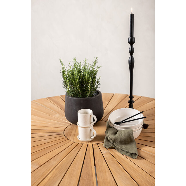 Gartentisch Mexico – Natürliches Teakholz trifft auf modernes Design