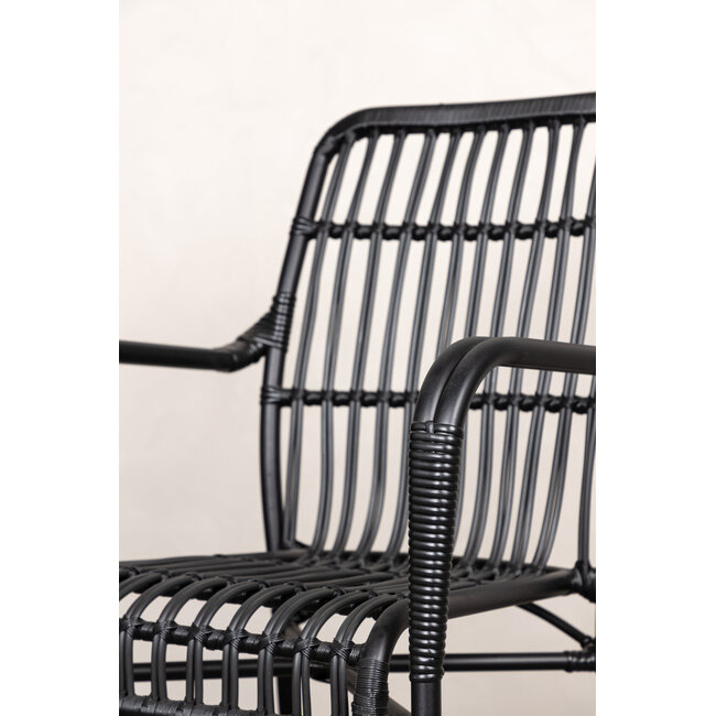 Gartensessel Rizal Schwarz – Leichter Lounge-Sessel 57×64×90 cm aus Aluminium und Kunstrotting