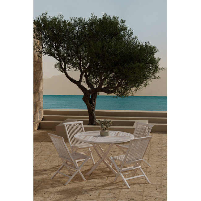 Kenya Garten-Essgruppe Whitewash – Kenya Rundtisch Ø120 cm Teakholz (3 cm, wasserbasiertes Finish) + Kenya Dining-Sessel Teakholz, klappbar, bis 150 kg, 4 Personen