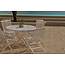 Kenya Garten-Essgruppe Whitewash – Kenya Rundtisch Ø120 cm Teakholz (3 cm, wasserbasiertes Finish) + Kenya Dining-Sessel Teakholz, klappbar, bis 150 kg, 4 Personen