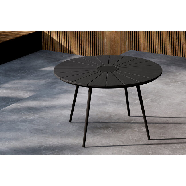 5-teilige Garten-Essgruppe San Vito & Alfons Schwarz – San Vito Rundtisch Ø120 cm Polywood Schwarz + 4 Alfons Stapelsessel Rattan-Optik