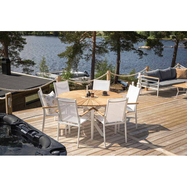 Gartentisch Mexico – Natürliches Teakholz trifft auf modernes Design