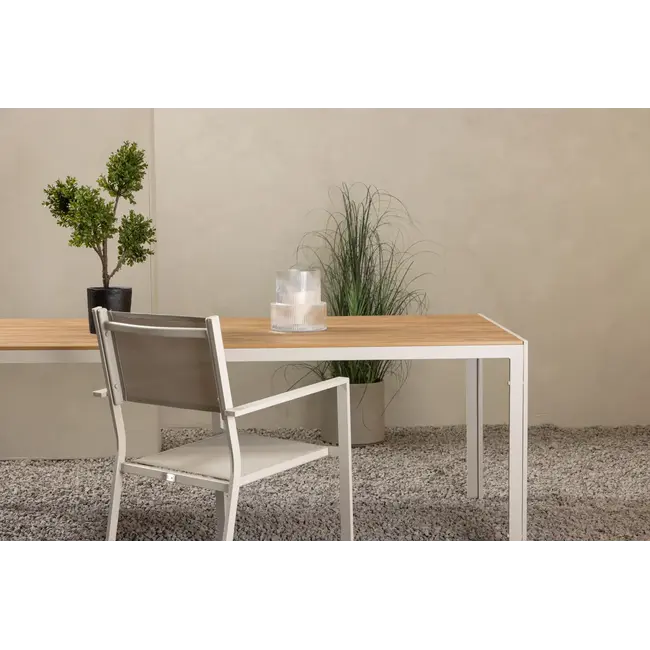 Gartentisch Break Beige – Robuster Mittelpunkt im Garten