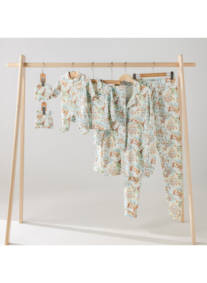 Kinder pyjama around the world