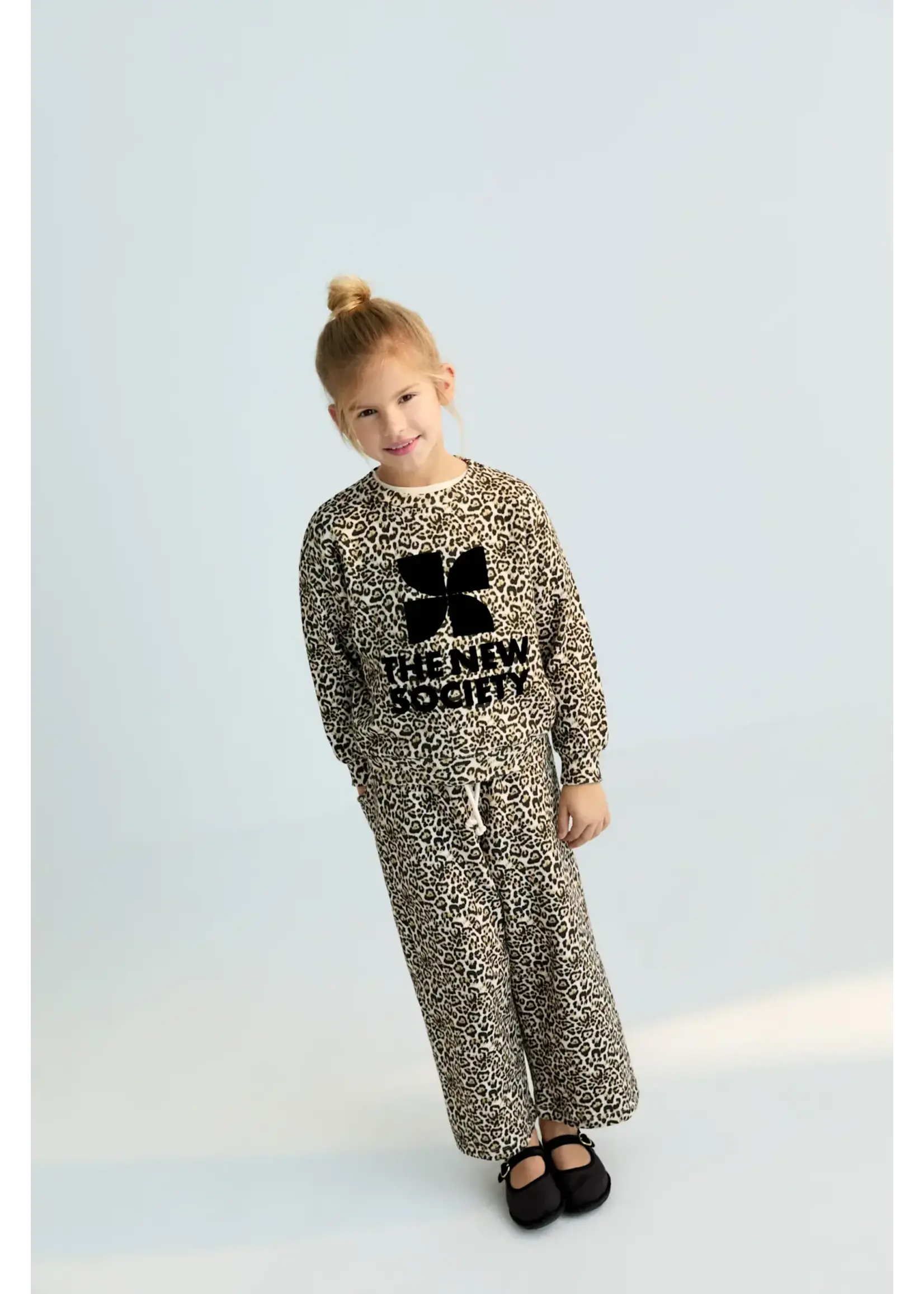 THE NEW SOCIETY *THE NEW SOCIETY TNS logo sweatshirt