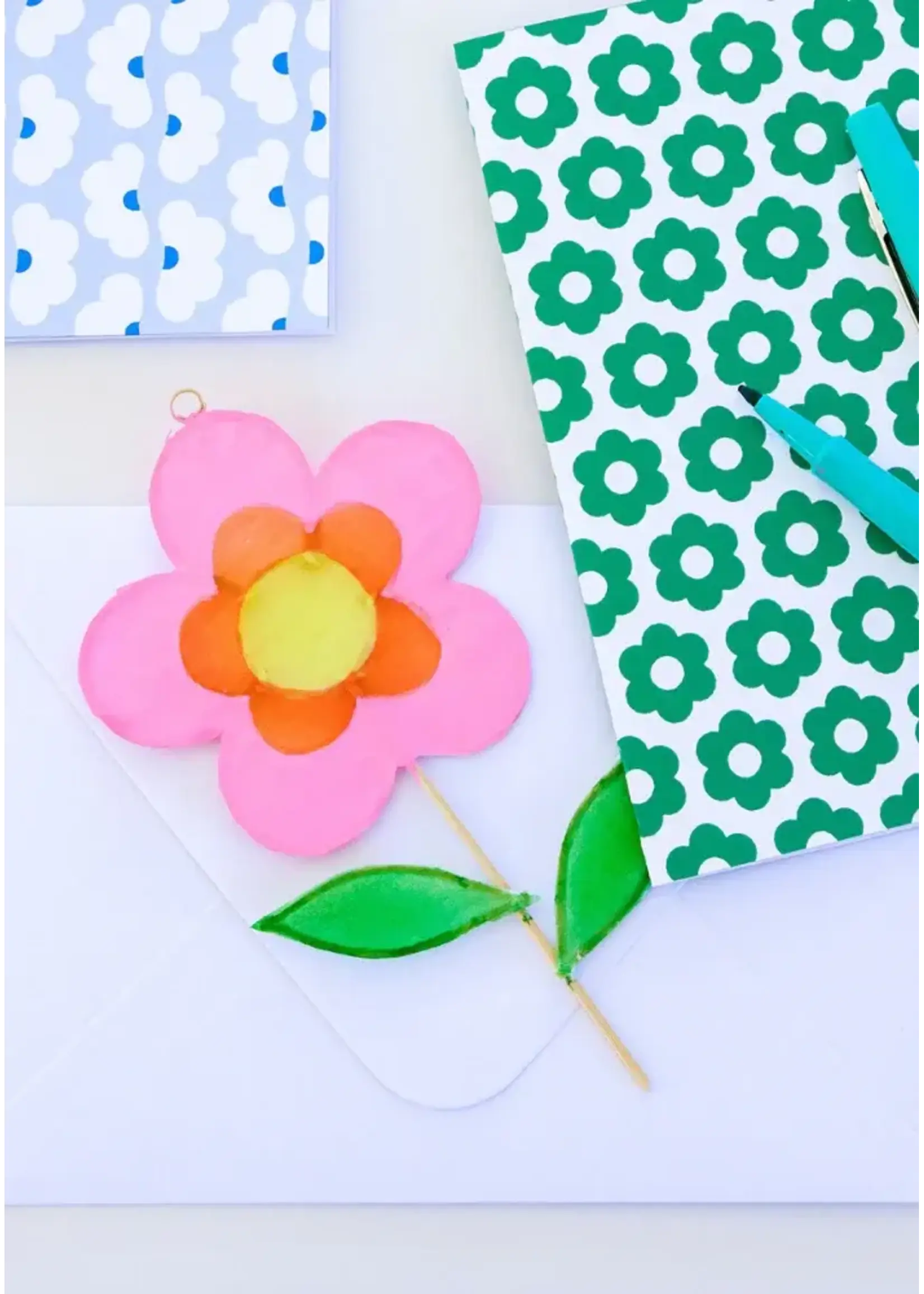 PETIT PAN KAART carte de voeux flower power