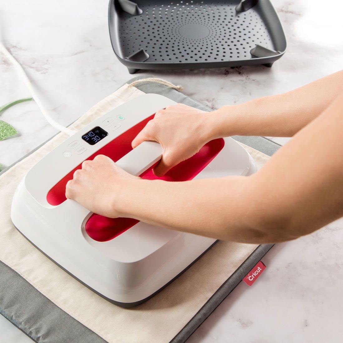 Cricut easy press 2 Raspberry 9"x 9" - 22,5cm x 22,5cm