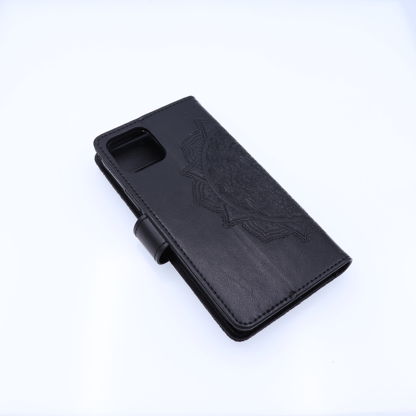 Apple iPhone 12 / 12 Pro Boekhoesje Mandela Print Zwart