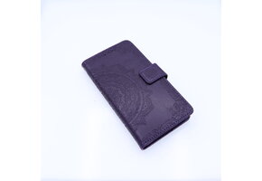 Apple iPhone 12 / 12 Pro Boekhoesje Mandela Print Paars