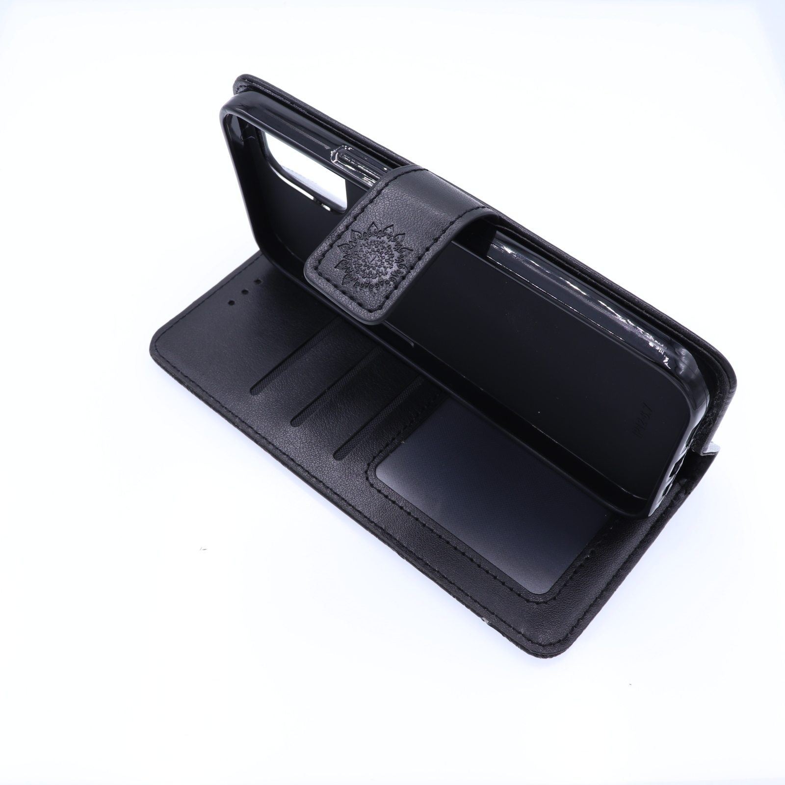 Apple iPhone 12 Pro Max Boekhoesje Mandela Zwart