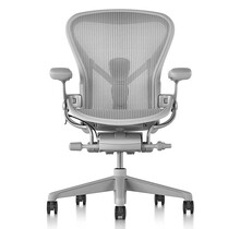 Herman Miller Aeron Remastered Mineral