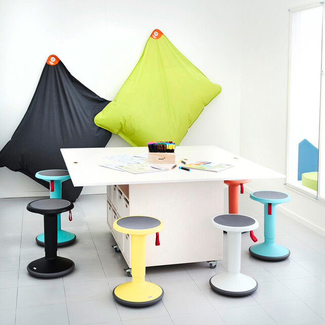 Interstuhl UP kruk soft red