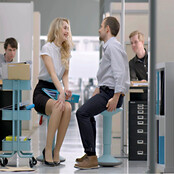 Interstuhl UP kruk ice blue