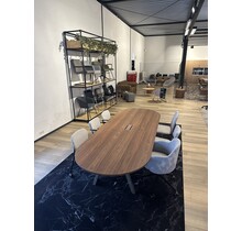 Showroom opruiming: vergadertafel MR Big 320x120 American Walnut