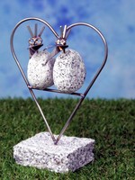 Lomprich Romantisch duo in hartje op steen