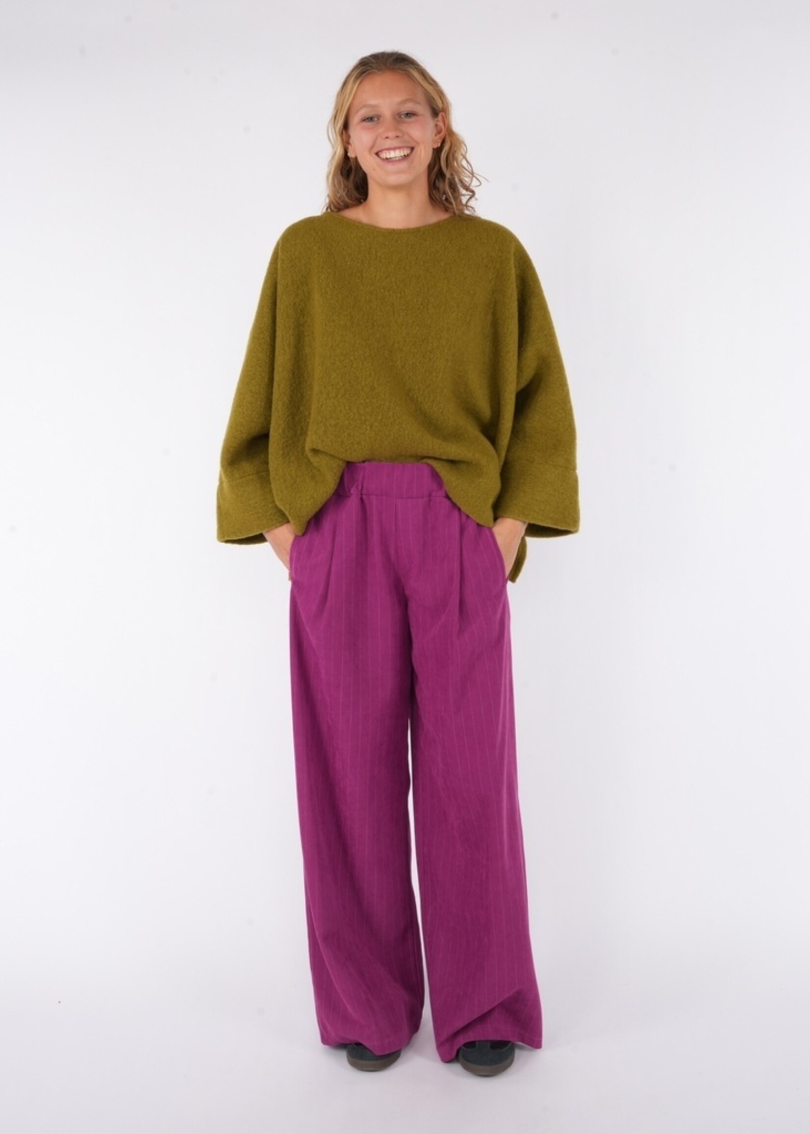 black rose Pants  LOA