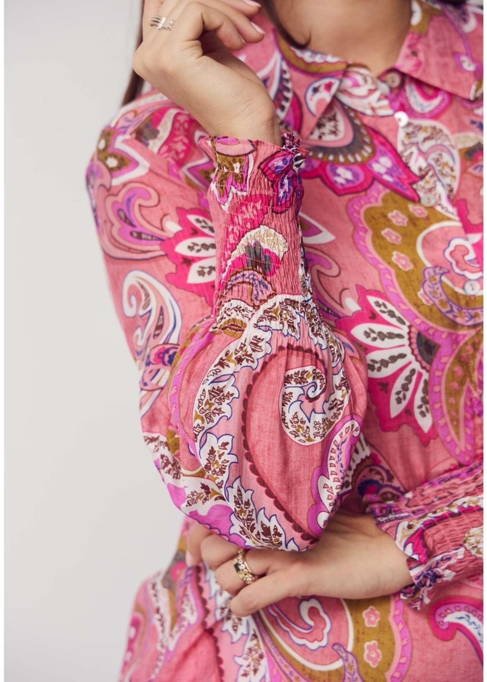 I Say Lotta Smok bloes Rose Paisley