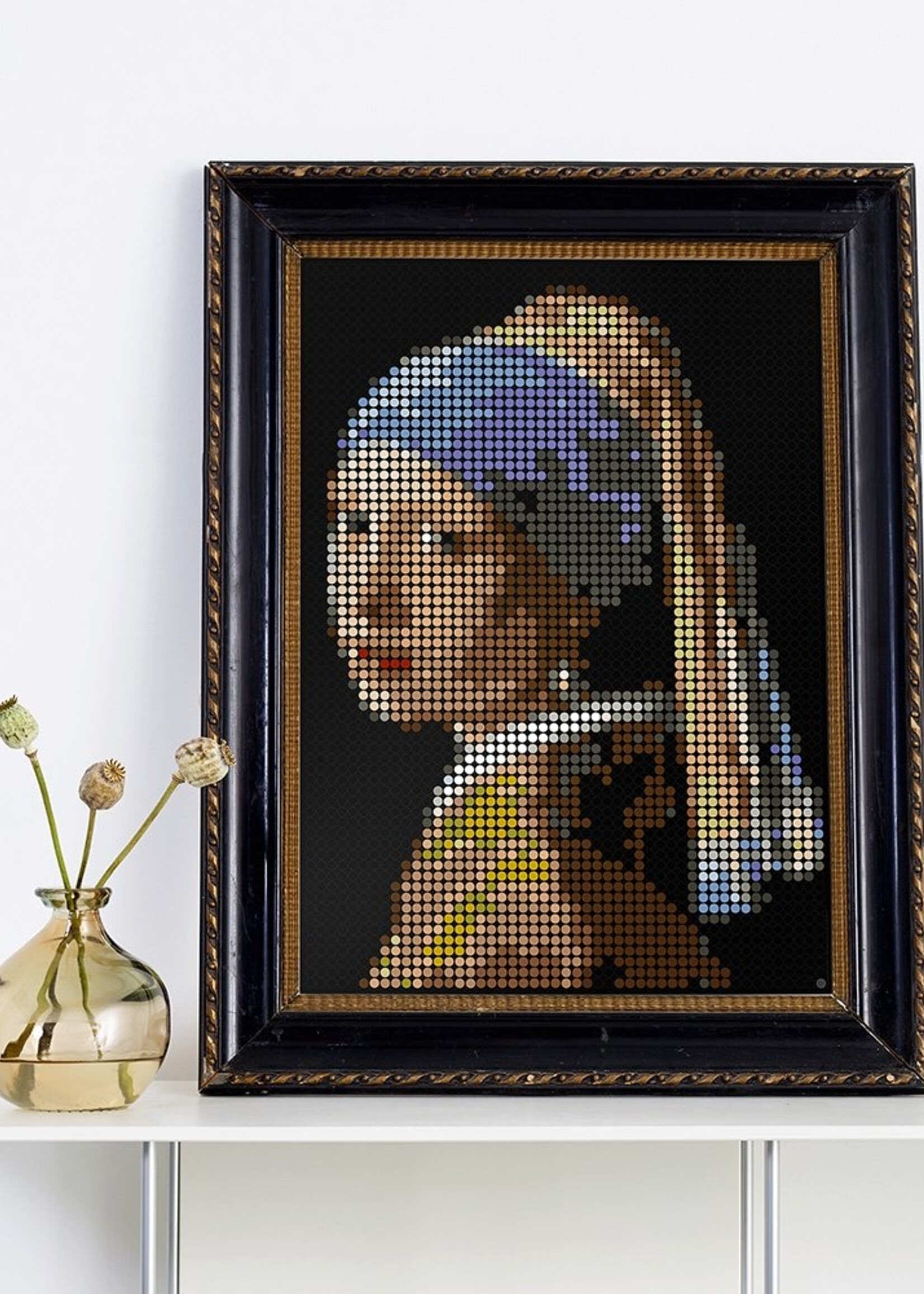 DIY poster met kleurrijke zelfklevende stippen - Vermeer