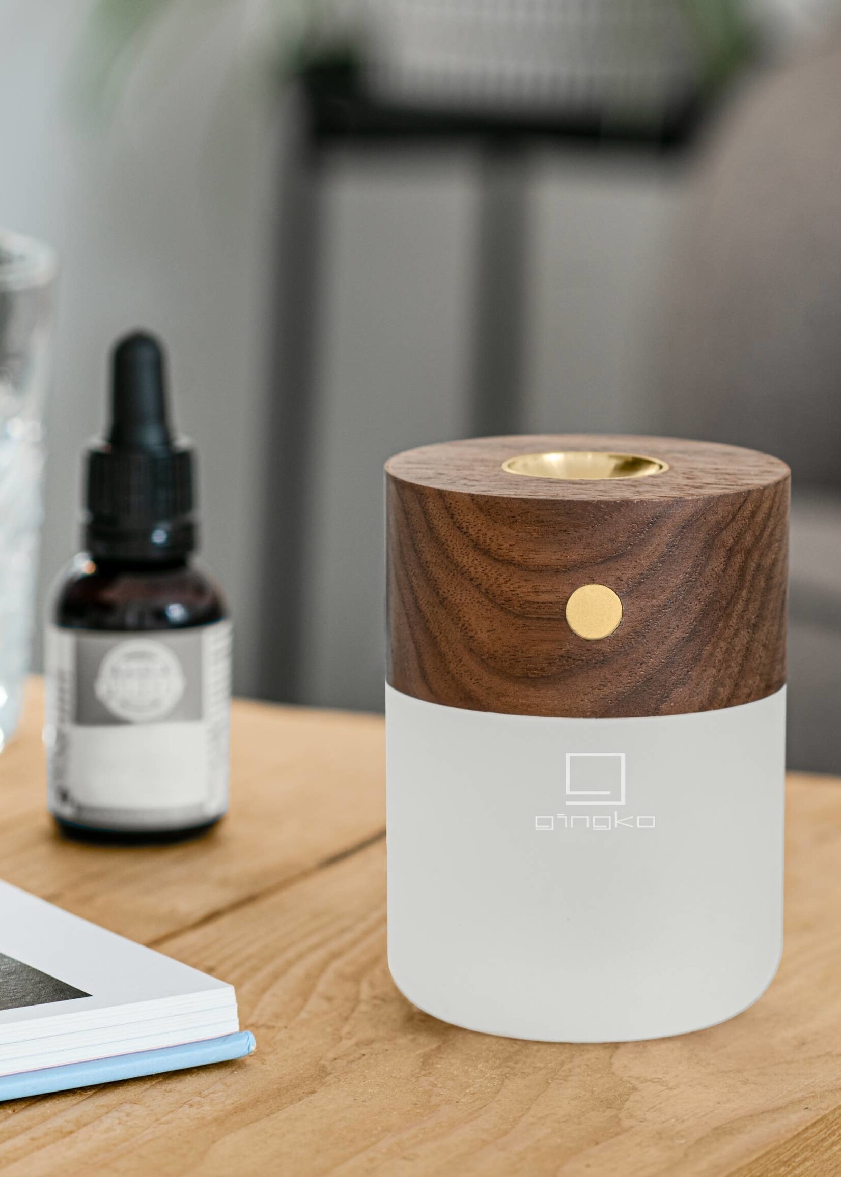 Smart Diffuser Lamp  Walnut