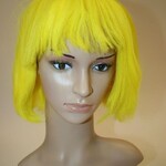 Pruik geel
