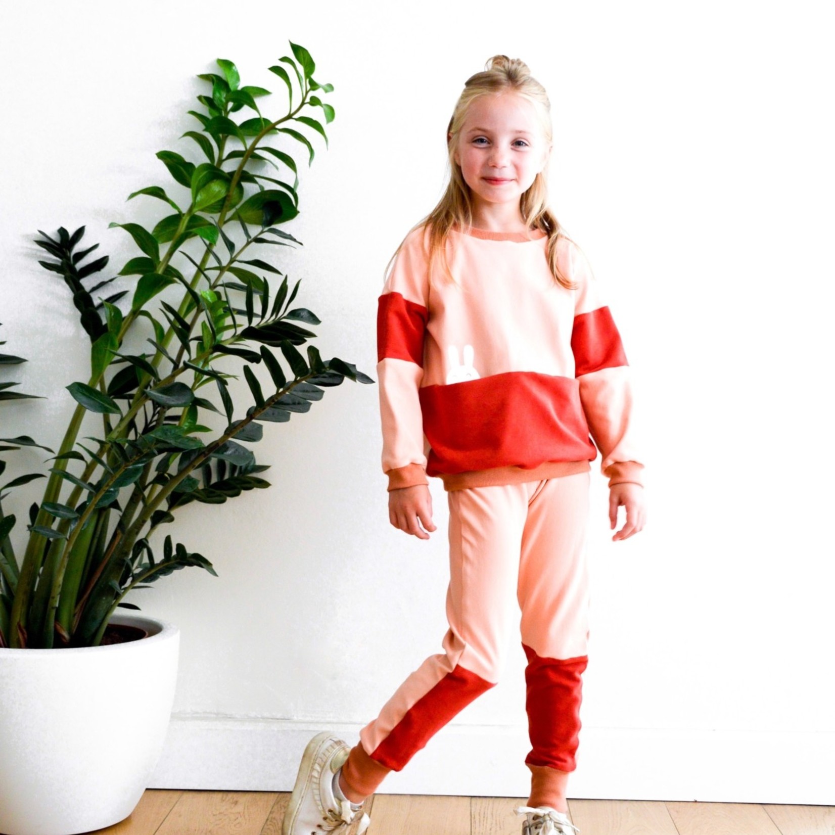 Smospotten&Snoesjes Bunny & Clyde sweater en joggingbroek - Smospotten&Snoetjes