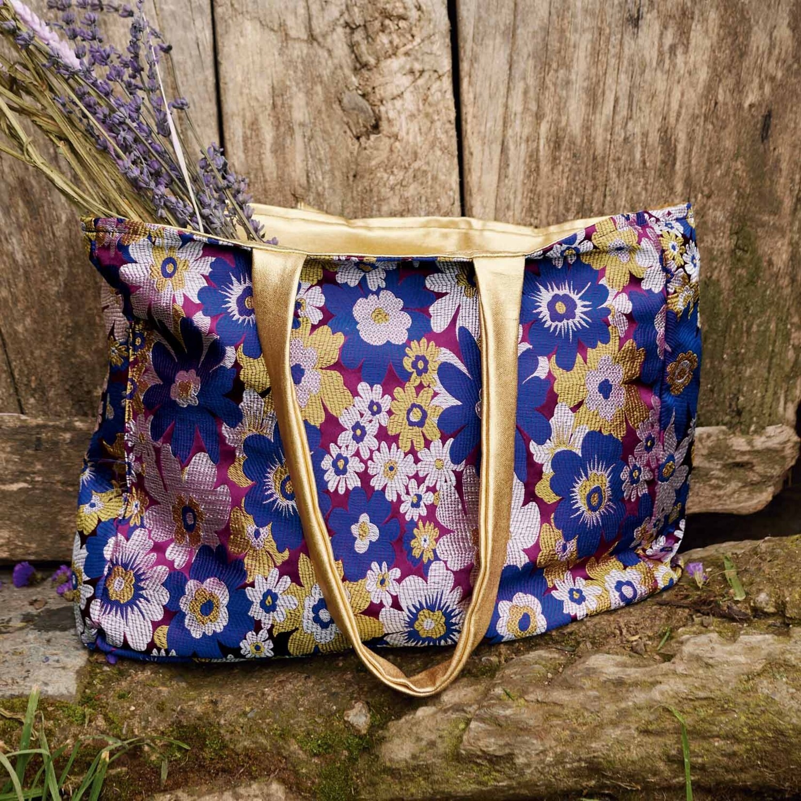Katia Fabrics Jacquard Brocaat Flowers - 75cm breed