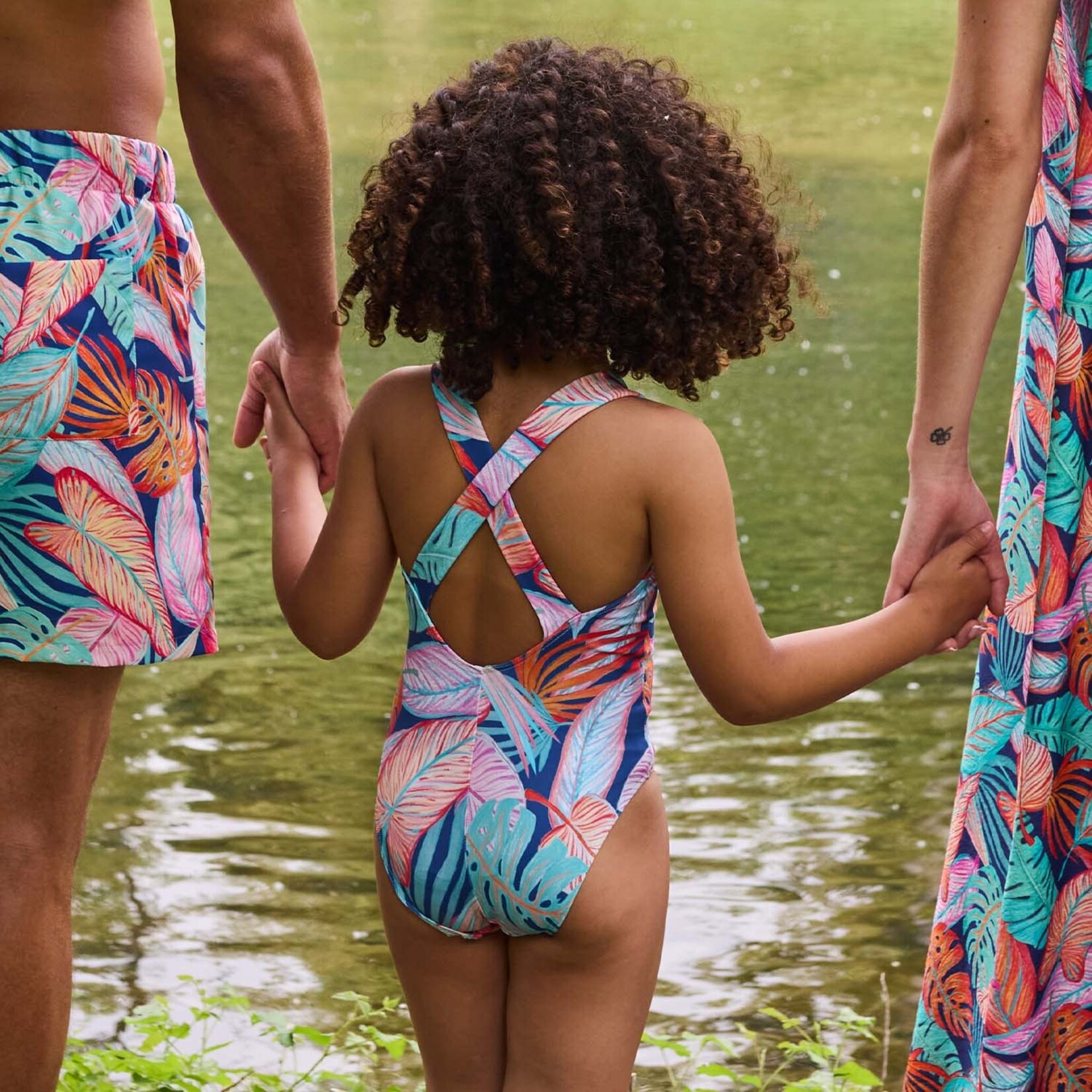 Katia Fabrics Zwempakstof Tortoise Leaves