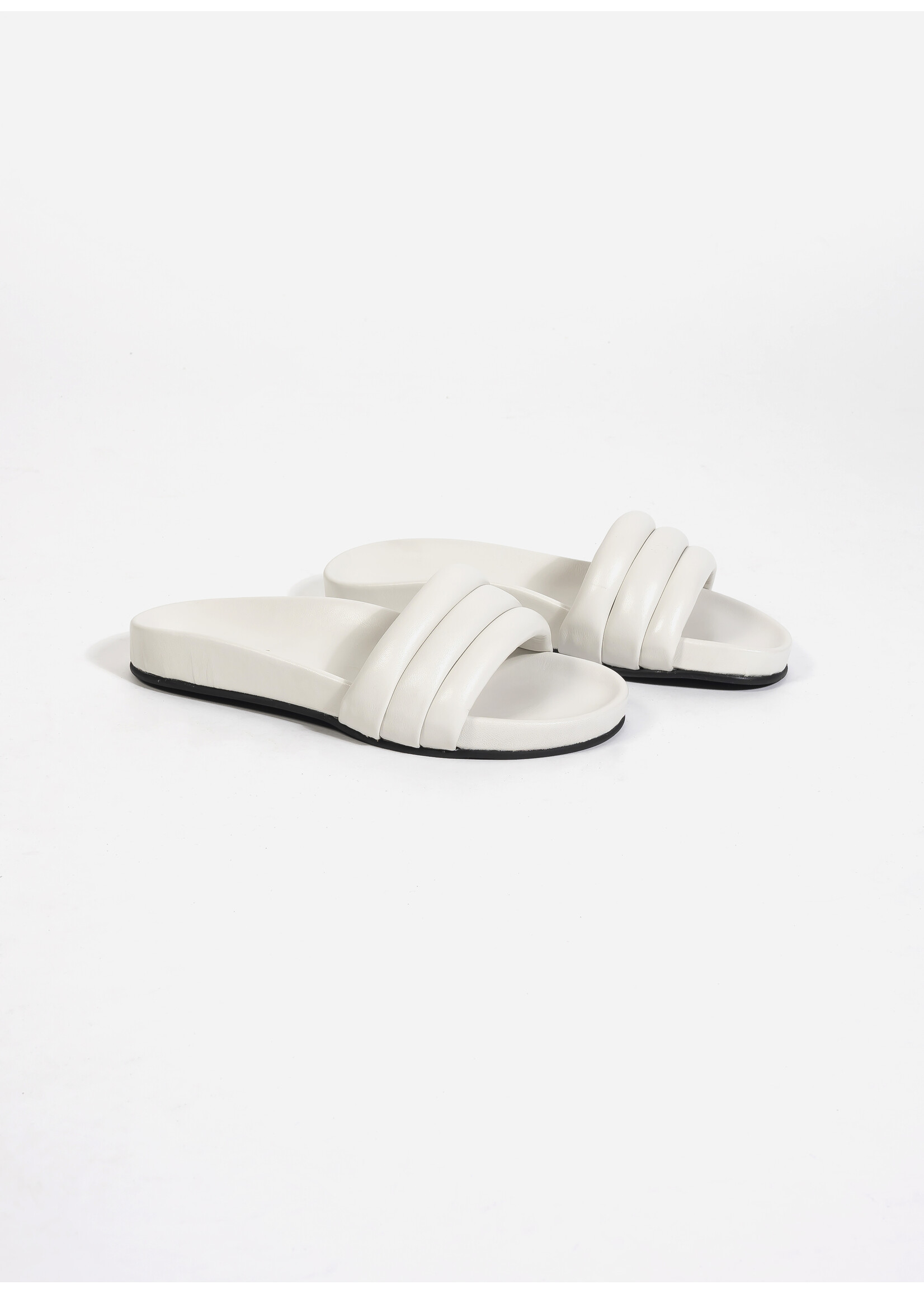 Moon Slipper Off White