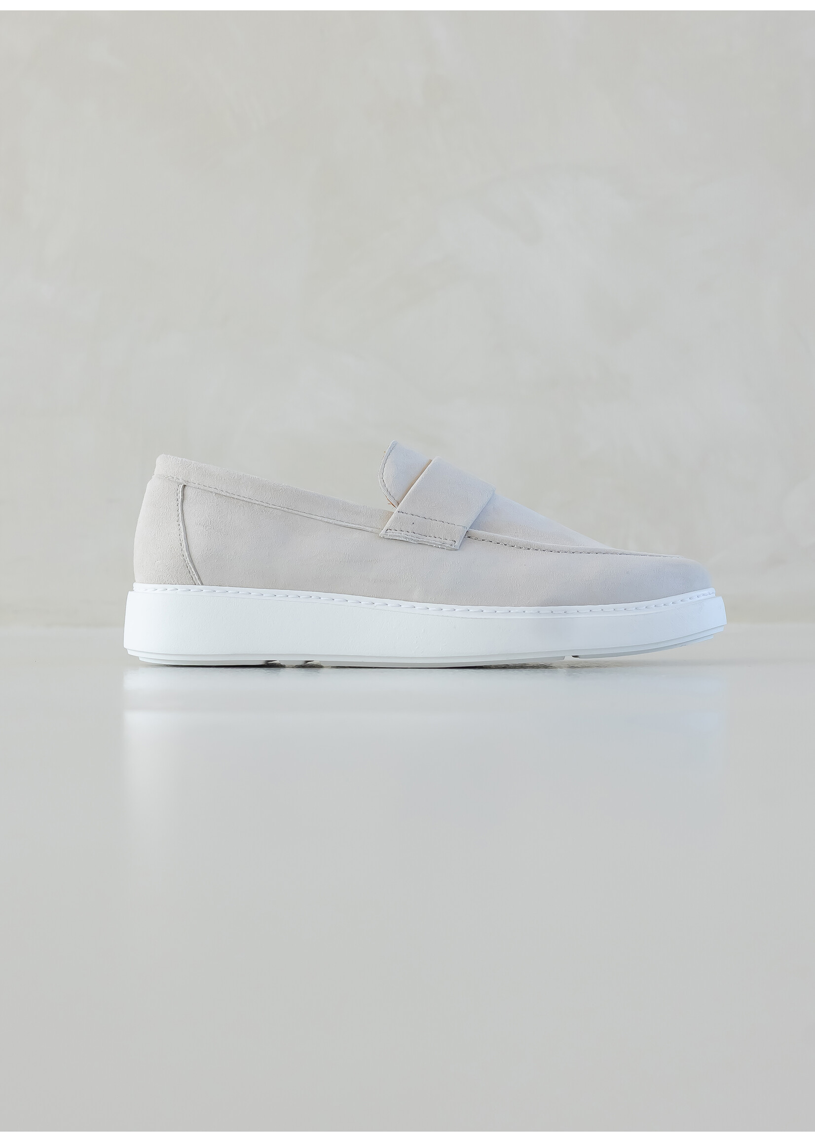 Ridiculous Classic Ease Loafer Stone