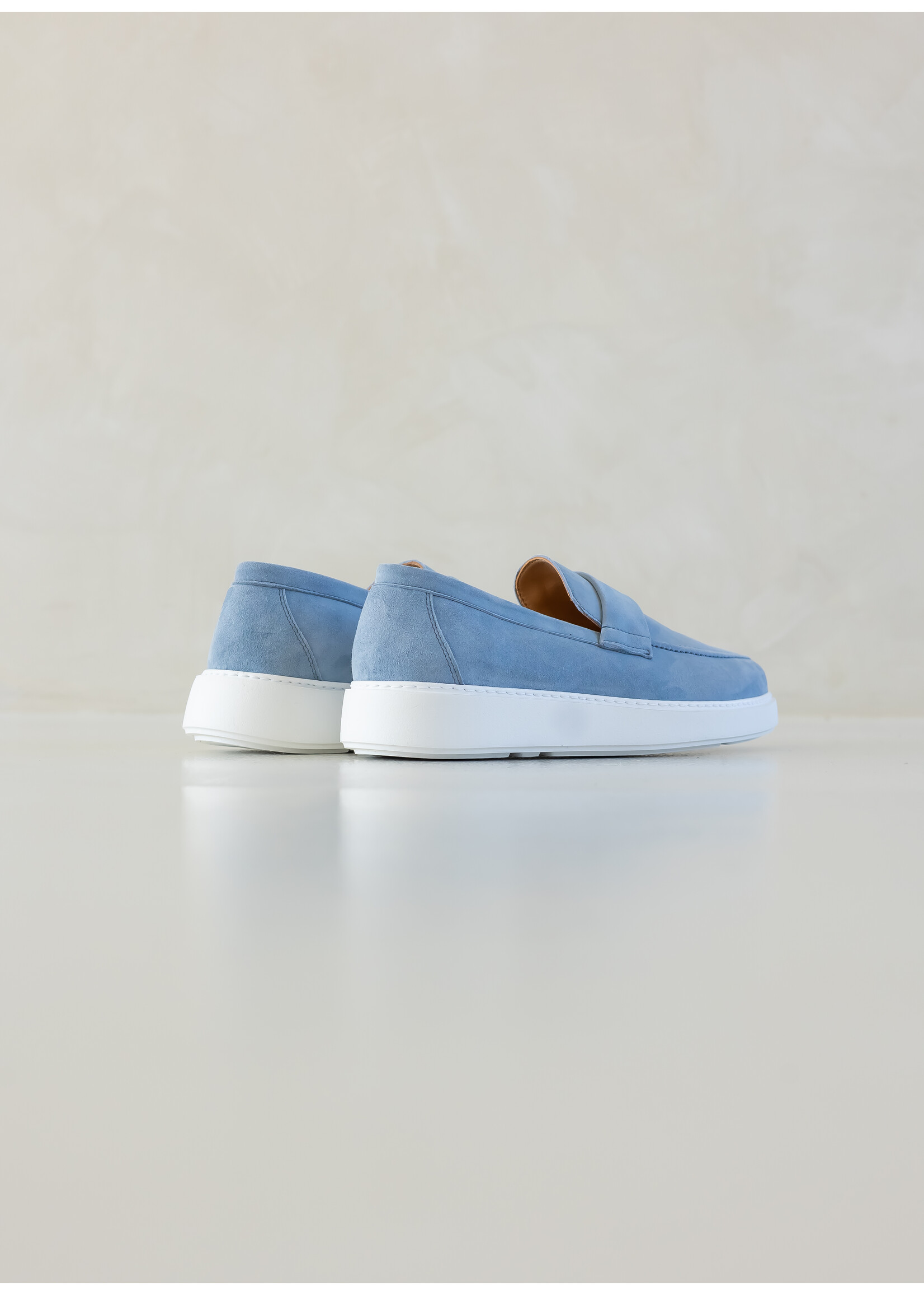Ridiculous Classic Ease Loafer Light Blue