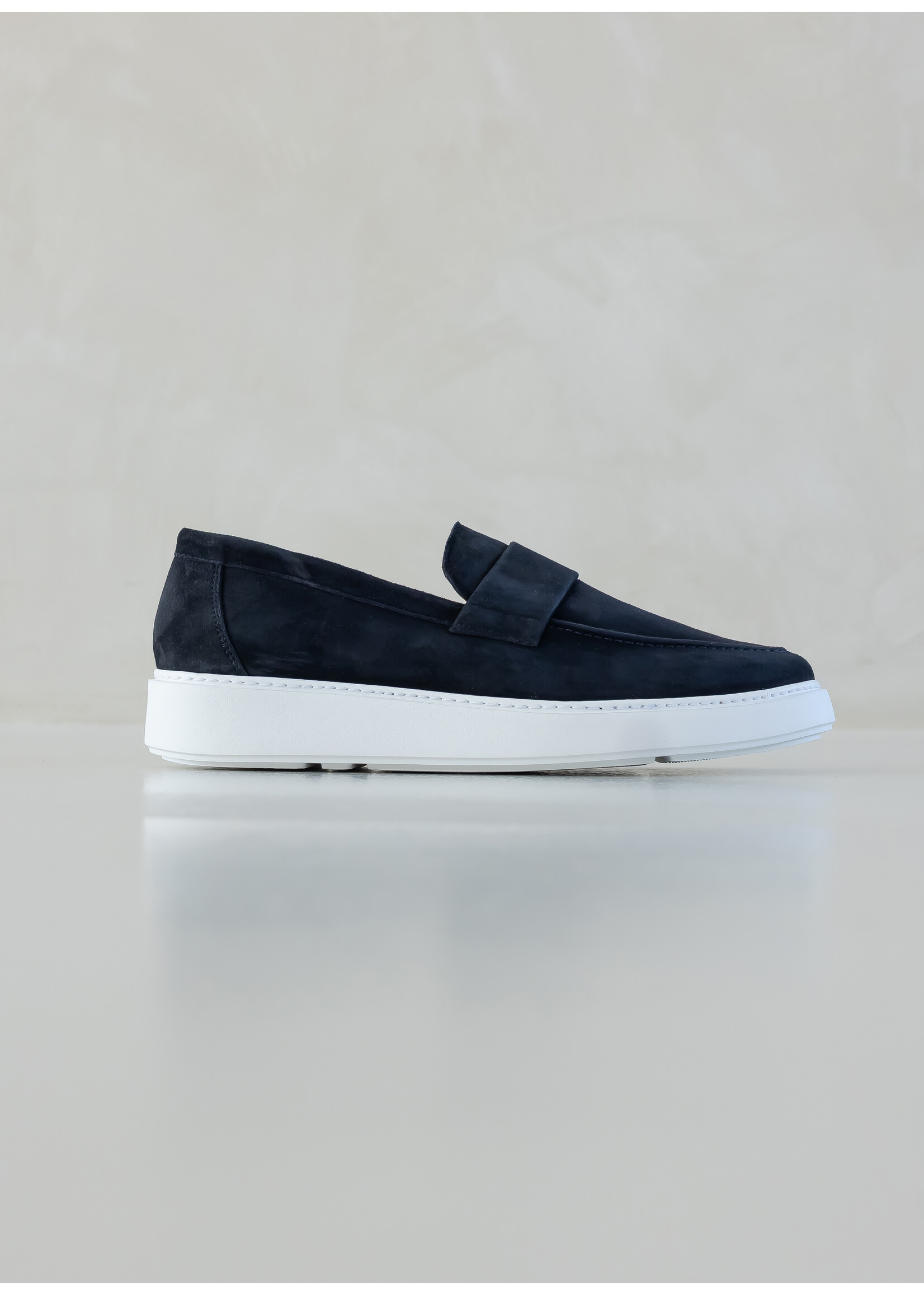 Ridiculous Classic Ease Loafer Navy