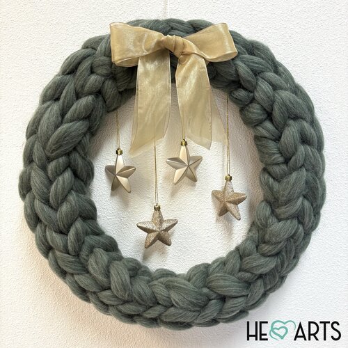 Hearts Krans Lontwol met metalen ring, afmeting 50 cm Hearts Krans Lontwol met metalen ring, afmeting 50 cm