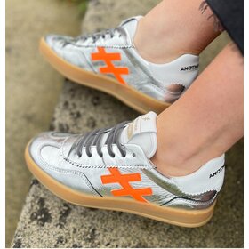 Another Trend A032 5841