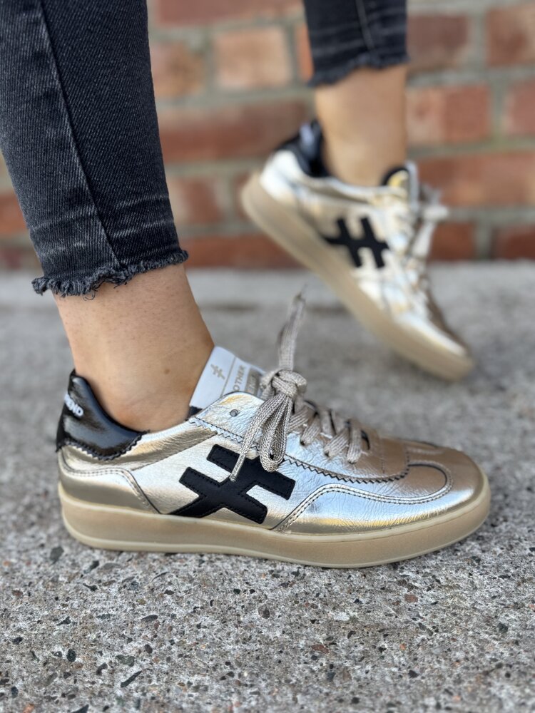 Another Trend A032 5843