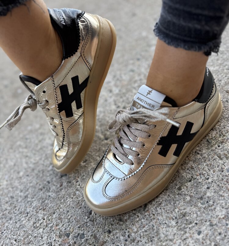 Another Trend A032 5843