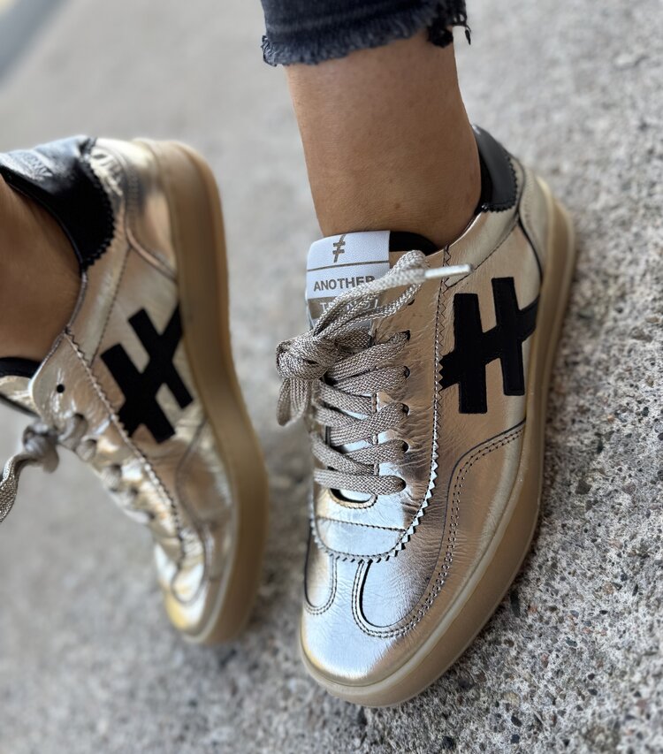 Another Trend A032 5843