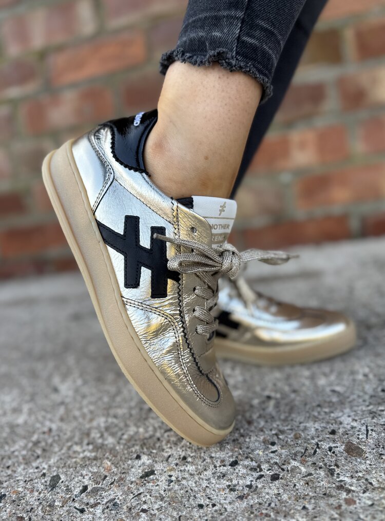 Another Trend A032 5843