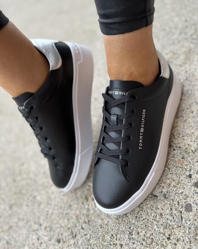 Tommy Hilfiger Essential Platform Court Sneaker