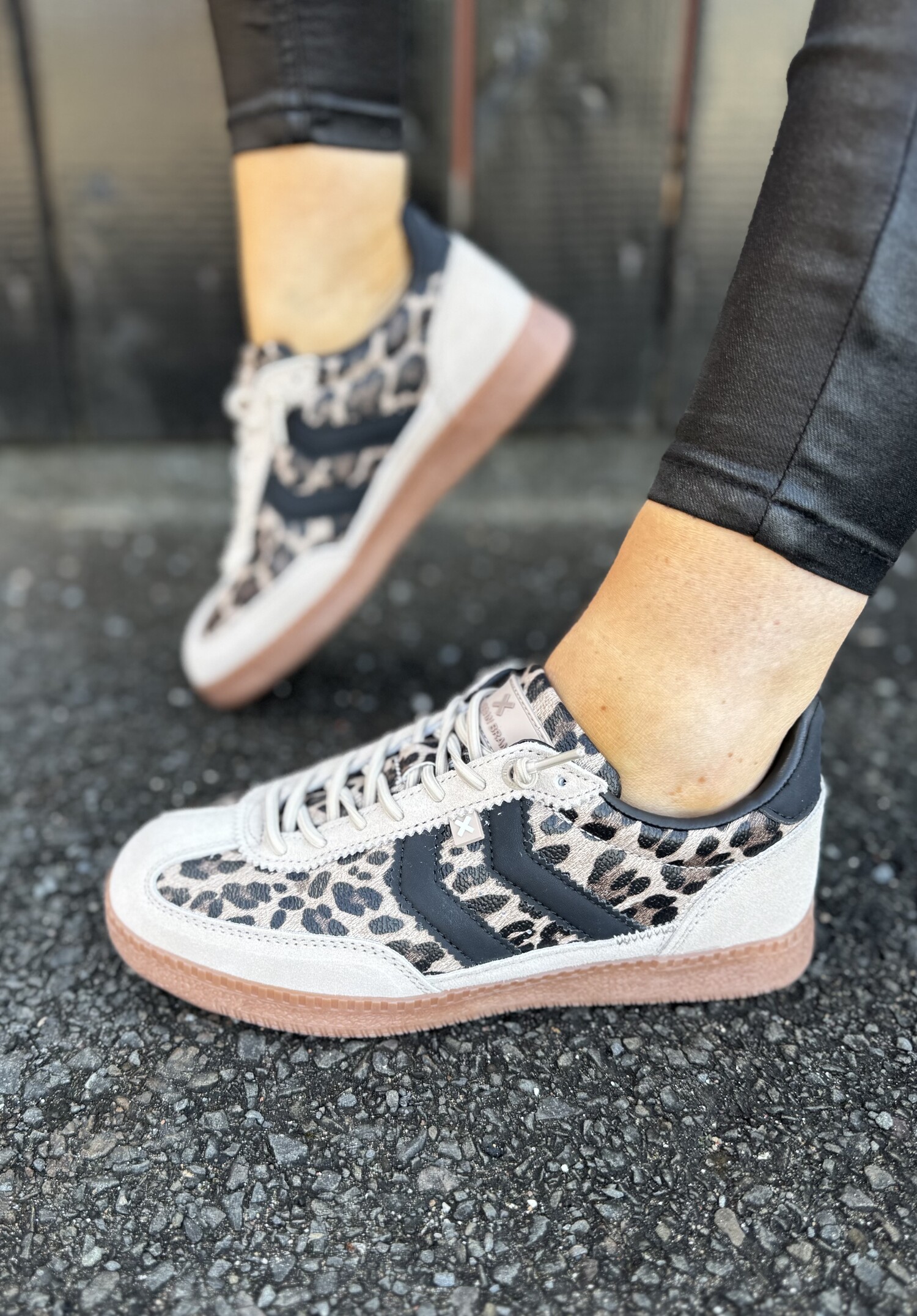 バトゥル Florsheim Norwalk Plain Toe side zip boot Black Crazy Horse