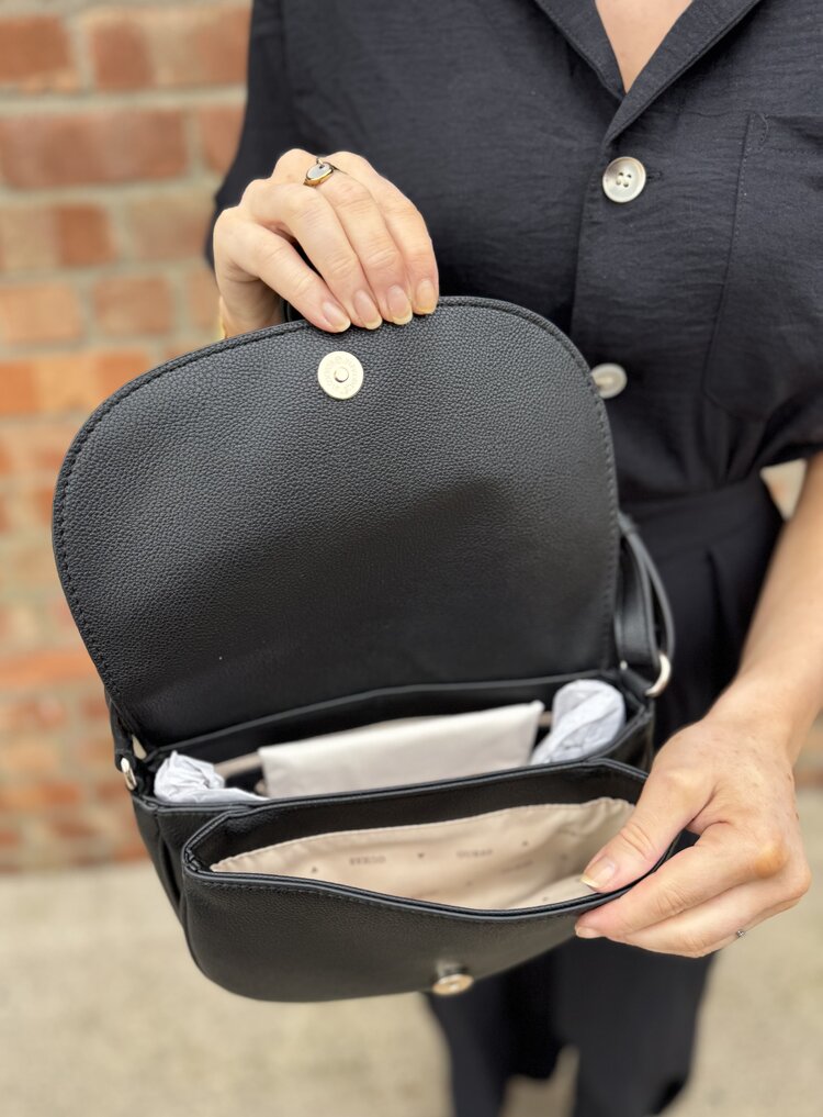 Guess Calebra Convertible Xbody Flap