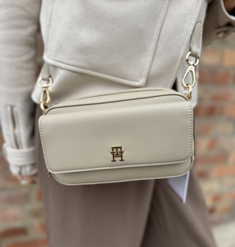 Tommy Hilfiger TH Icon Camera Bag