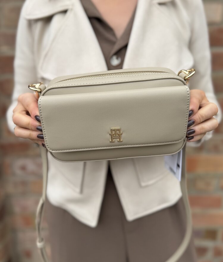 Tommy Hilfiger TH Icon Camera Bag