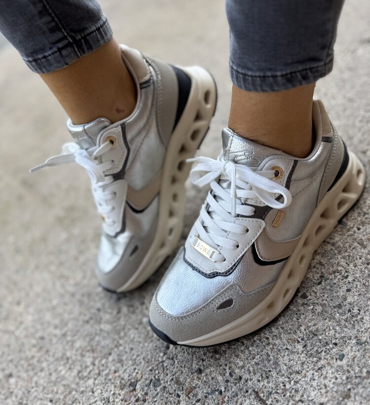 Lloyd & Pryce Barsoum