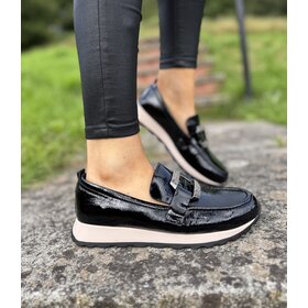 Lloyd & Pryce Butzirus