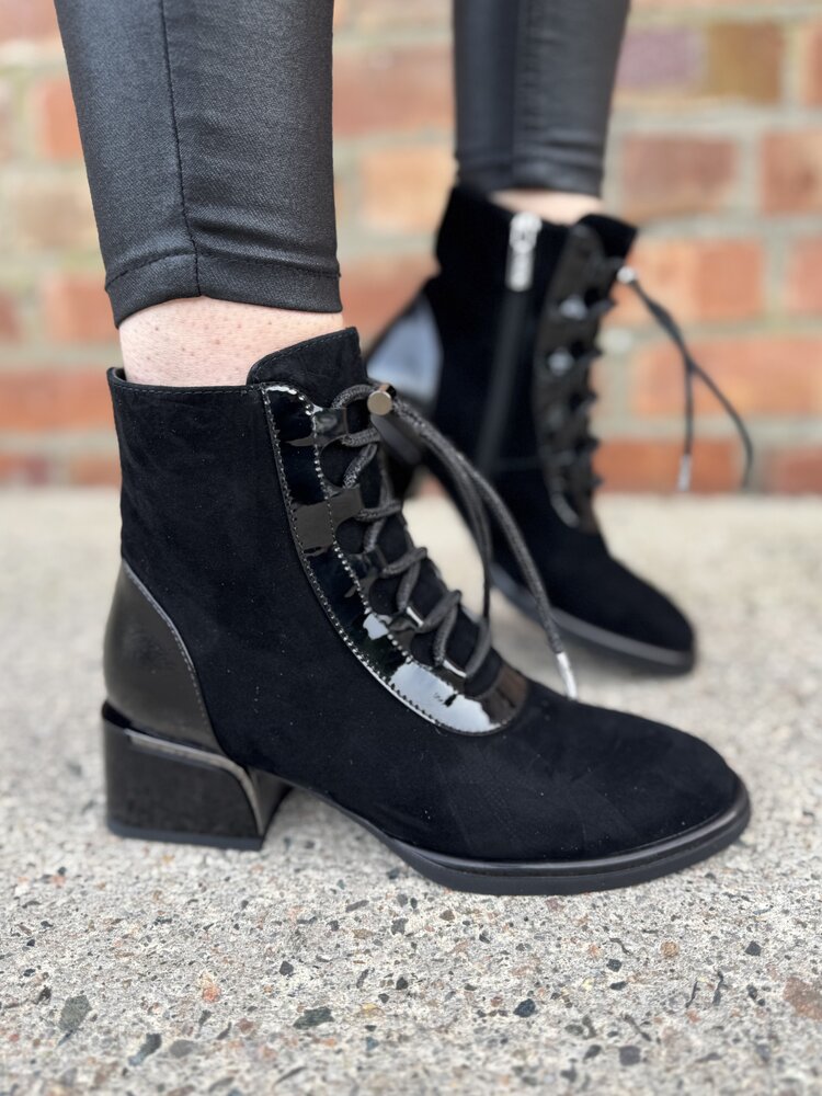 Loretta Vitale C3860A