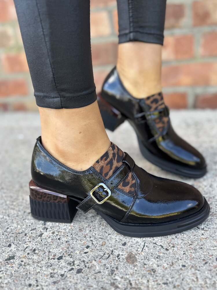 Loretta Vitale C6904