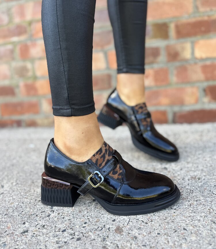 Loretta Vitale C6904