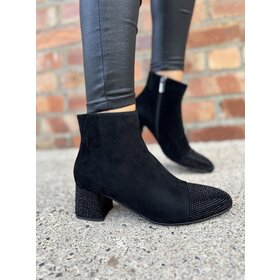 Loretta Vitale C1507