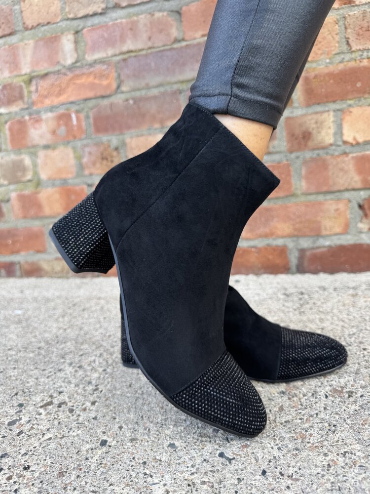 Loretta Vitale C1507