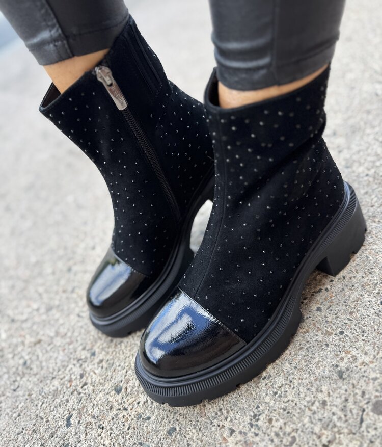 Loretta Vitale C1503